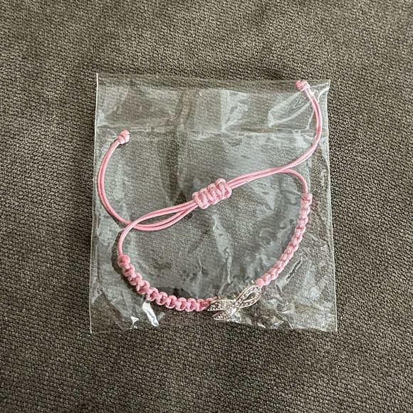 Pink breast cancer awareness Bracelet - Picture 4 of 4